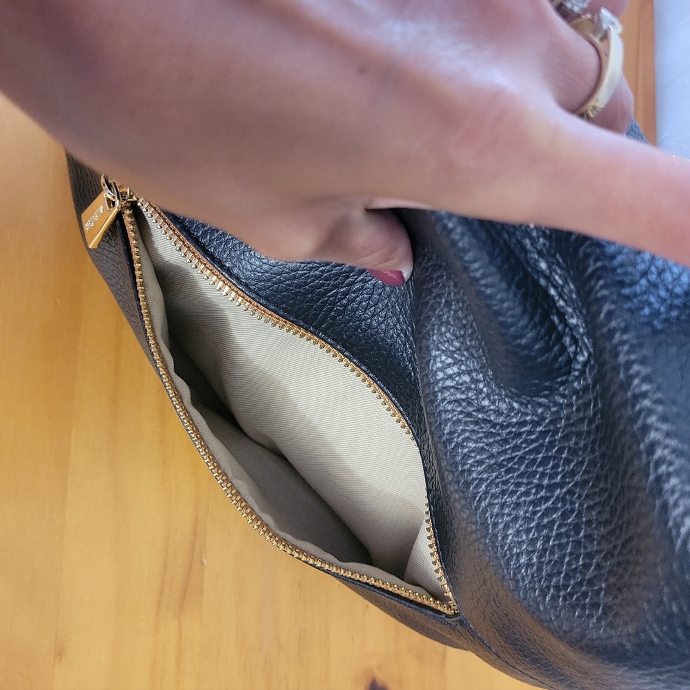 Valentina Leather Hobo Bag - Picture 8 of 15